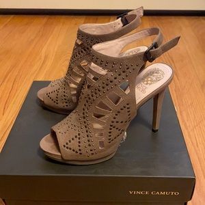 ▫️Vince Camuto Heels